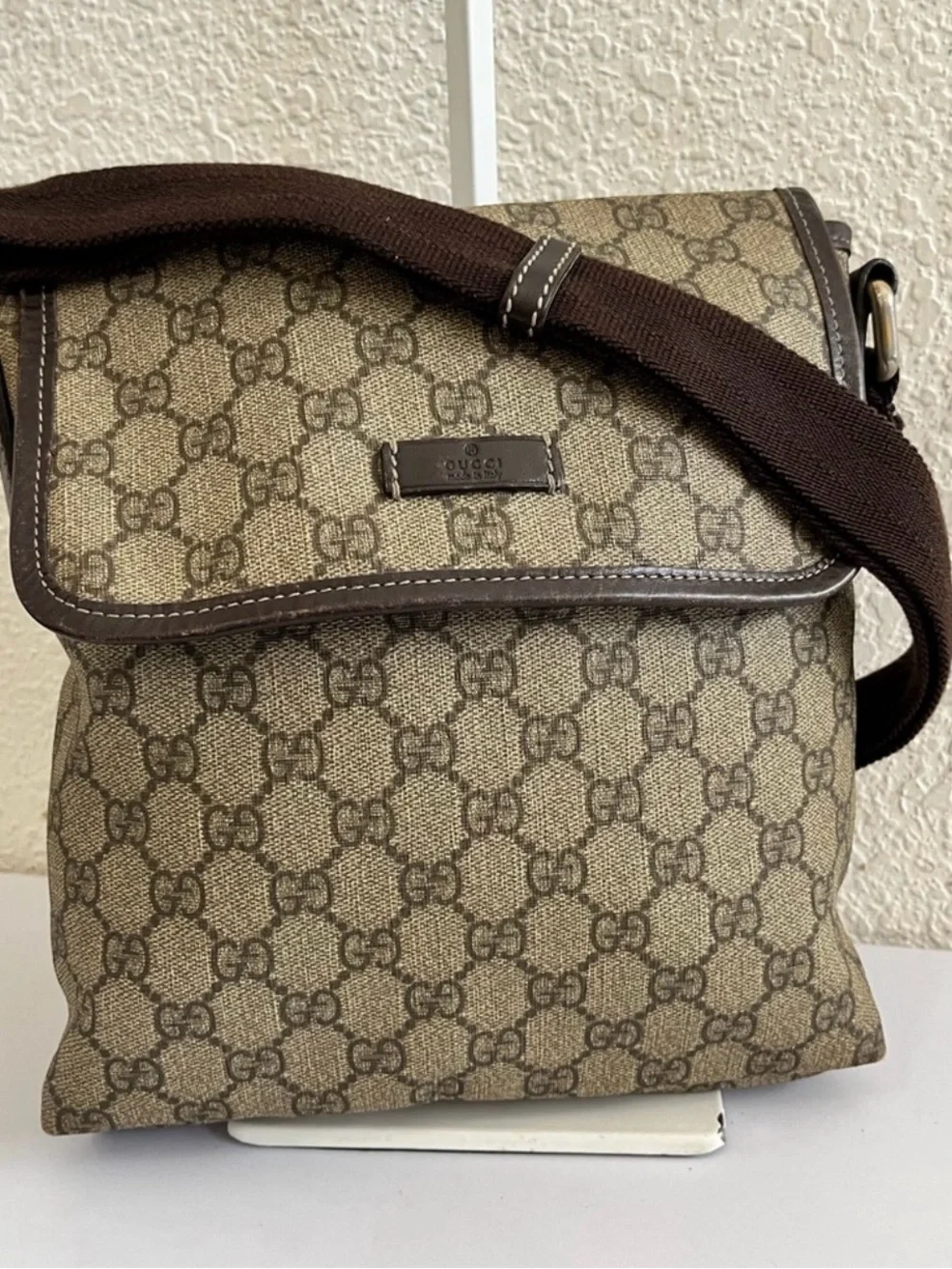 Gucci Beige and Brown GG Supreme Crossbody Messenger Bag small